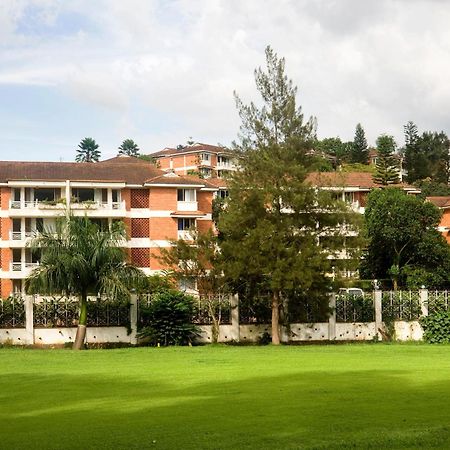 Golf Course Apartments 캄팔라 외부 사진