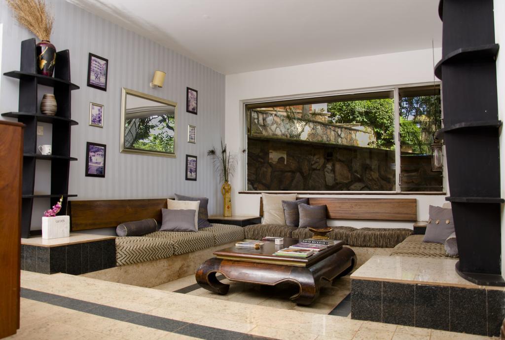 Golf Course Apartments 캄팔라 외부 사진
